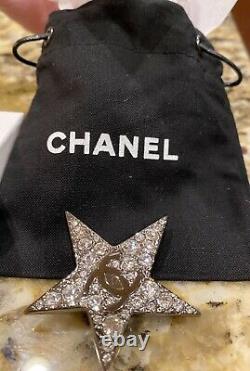 NEW CHANEL CC Logo SWAROVSKI CRYSTAL Brooch Pin STAR Dress Set Gift DUST BAG BOW