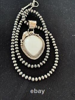 Navajo Pearls Sterling Silver White Buffalo Turquoise Necklace Pendant 353 Gift